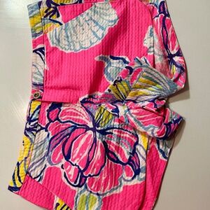 Lilly Pulitzer Shorts RN # 88189 - Size 0